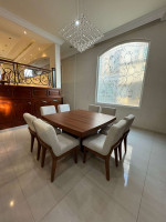 Comedor Leo Cuadrado