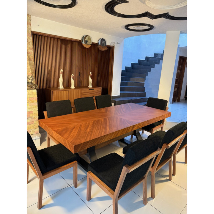 Comedor Aquila: foto real 1